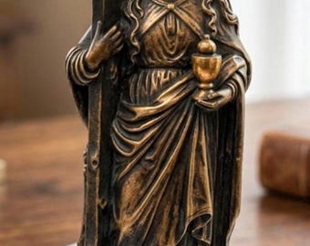 Maria Magdalena - Klassiek beeld met kruis en schedel, met boeksymboliek.