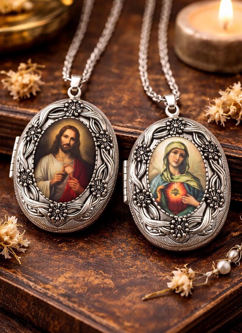 Holy Locket Pattern Sacred Hearts Catholic Locket Set – Sacred Heart of Jesus & Immaculate ...