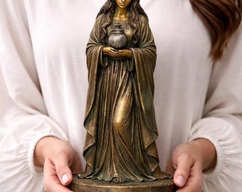 María Magdalena - statue