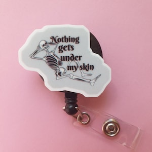 Bobine d'insigne amusante, mon badge n'est pas caché, cadeau médecin, cadeau infirmière, porte-cartes squelette, clip pour badge médical, porte-badge médical