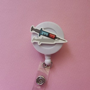 Enrouleur de badge rétractable pour seringue, cadeau médecin, cadeau infirmière, clip d'identification médicale, porte-cartes d'identité, porte-badge, étiquette d'infirmière, cadeau collègue