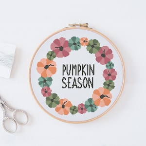 Pompoen seizoen herfst deur Cross Stitch patroon PDF, Boho herfst krans borduurwerk ontwerp, geteld Cross Stitch Chart #17