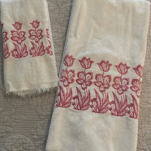 Vintage Royal Terry Bath & Hand Towel White And Pink Flowers