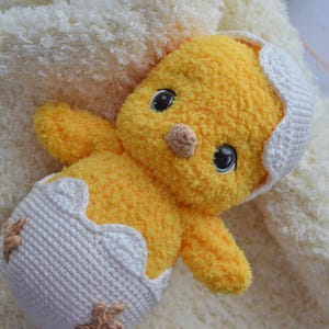Crochet pattern: chicken . Amigurumi  Easter chicken crochet pattern. English pattern