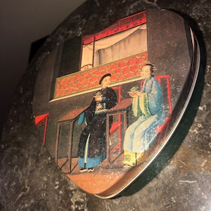 Vintage Heart shaped Oriental Style Tin Box. Gift collector. Storage tin. Collectable