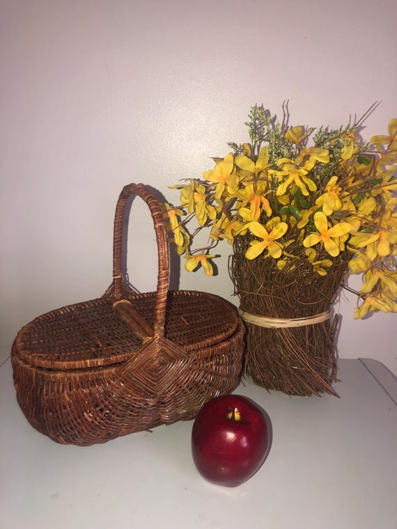 Antique Woven Wood Harvest Picnic Basket