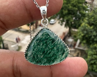 Handgefertigte Grün Aventurin Anhänger: 925 Sterling Silber Halskette