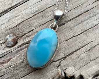 三角形のラリマーネックレス | 天然宝石ペンダント | ハンドメイド