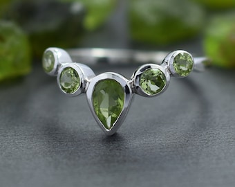 Minimalist Peridot Ring: Sterling Silver August Birthstone