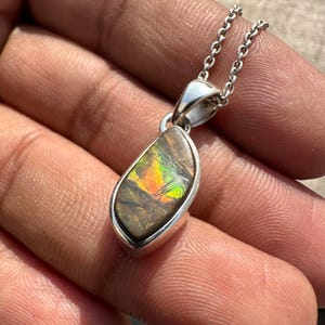 Handmade Sterling Silver Canadian Ammolite Pendant Necklace