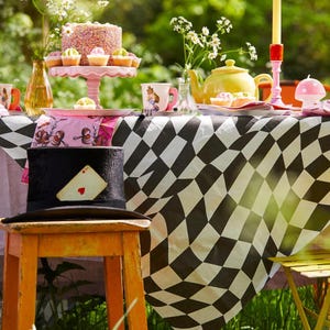 Tovaglia di carta a quadri bianchi e neri, tovaglia per compleanno, tovaglia usa e getta, decorazioni per baby shower Alice nel paese delle meraviglie, articoli per compleanno