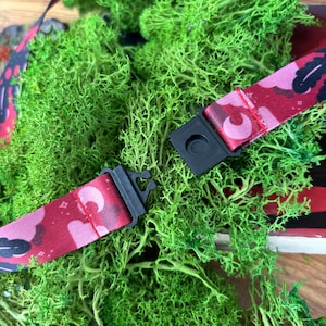 Mothman Cryptid Lanyard - with safety break away clip image 3