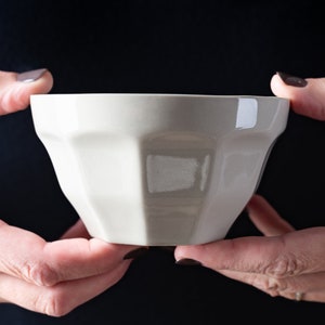 Handgefertigte Latte-Schale aus Keramik Bild 4