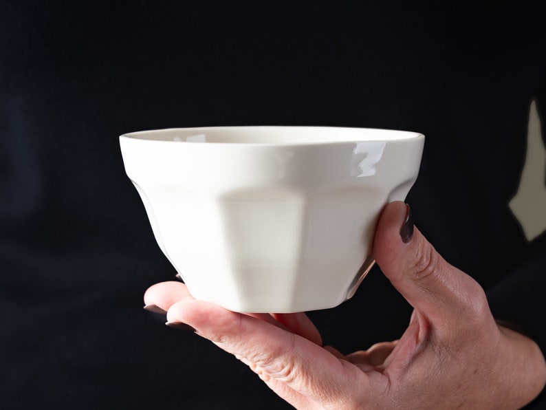 Handgefertigte Latte-Schale aus Keramik Bild 3