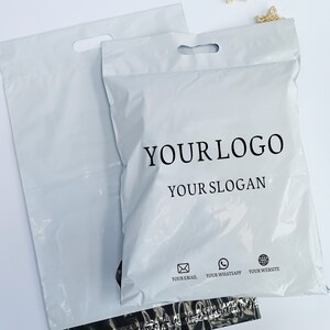 Mailer Poly personnalisé avec poignée, sacs d’expédition personnalisés avec logo imprimé, sac postal pour l’emballage des vêtements, sacs d’expédition avec logo imprimé