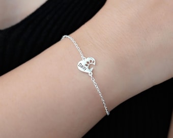 Paw Print Name Bracelet, Engraved Pet Name Bracelet, Custom Dog Paw Bracelet, Dainty Paw Print Bracelet, Pet Memorial Gift, Pet Lover Gift