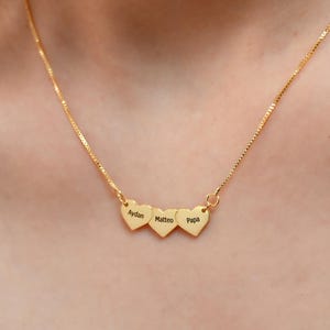 Personalized Family Name Necklace, Custom Mom Necklace with Kids Names, Engraved Hearts Pendant, Mother Necklace, Birthday Gift for Her