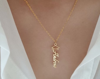 Personalized Graduation Name Necklace, Custom Name Necklace, Bachelor Cap Necklace, Gifts for Her, 2026 Graduation Gift Necklace