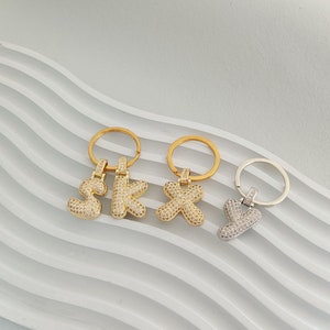 Llavero con inicial personalizado, llavero con letra, llavero con monograma, llavero con nombre personalizado, regalo personalizado, regalo para ella y él
