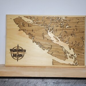 Carte en bois gravé au laser de l’île de Vancouver 14 x 9 pouces