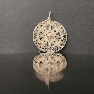 Vintage Sterling Silver Handmade Filigree Flower Necklace