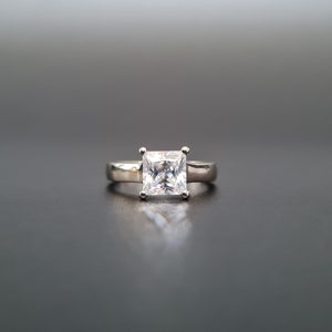Vintage 925 Sterling Silver Solitaire Engagement Princess Cut Cubic Zirconia Ring