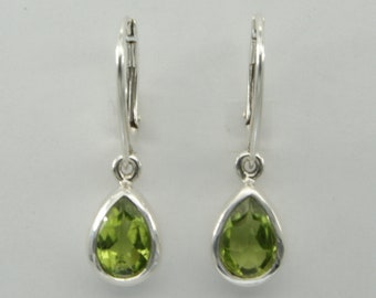 Sterling Silver (925) Leverback - Green Peridot Pear Teardrop - Dangle / Drop - Earrings - Lever back