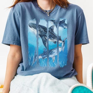 Whale Shark Vintage Graphic Tee, Retro Ocean Lover T-Shirt, Funny Shark Shirt, Marine Biology Gift, Oversized Sea Creature Tee, WhaleShark