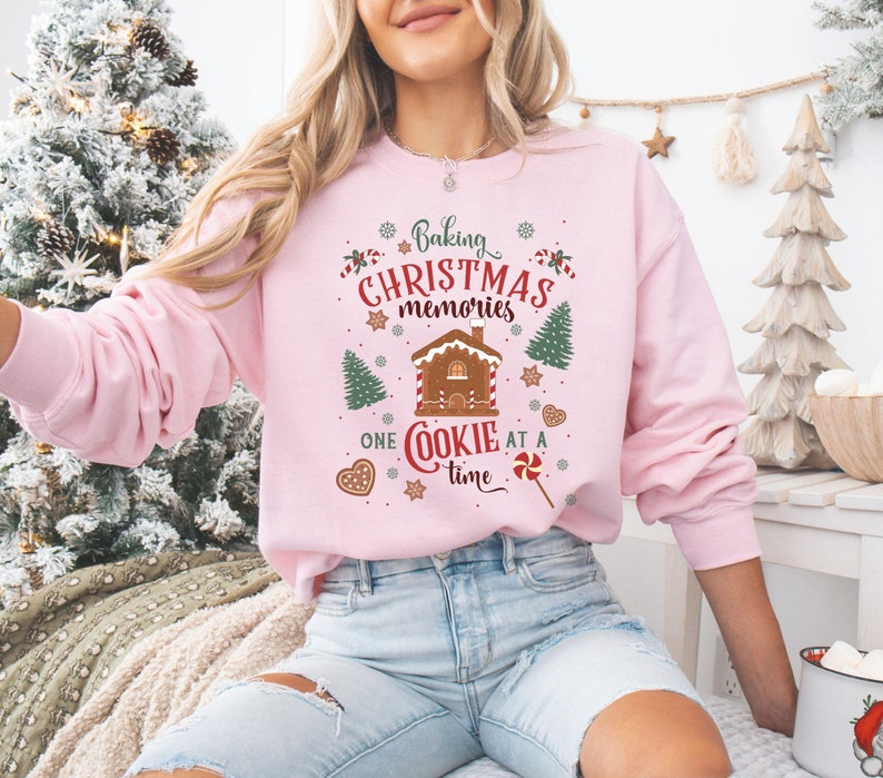 Julgranskaktröja, bakande julminnen present till henne, julfesttröja, dotterbagartröja, söt jultröja Light Pink