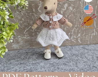 Patrón de tejido para la hermana mayor Maileg Mouse, falda y chaqueta, patrón en PDF en inglés y vídeo.