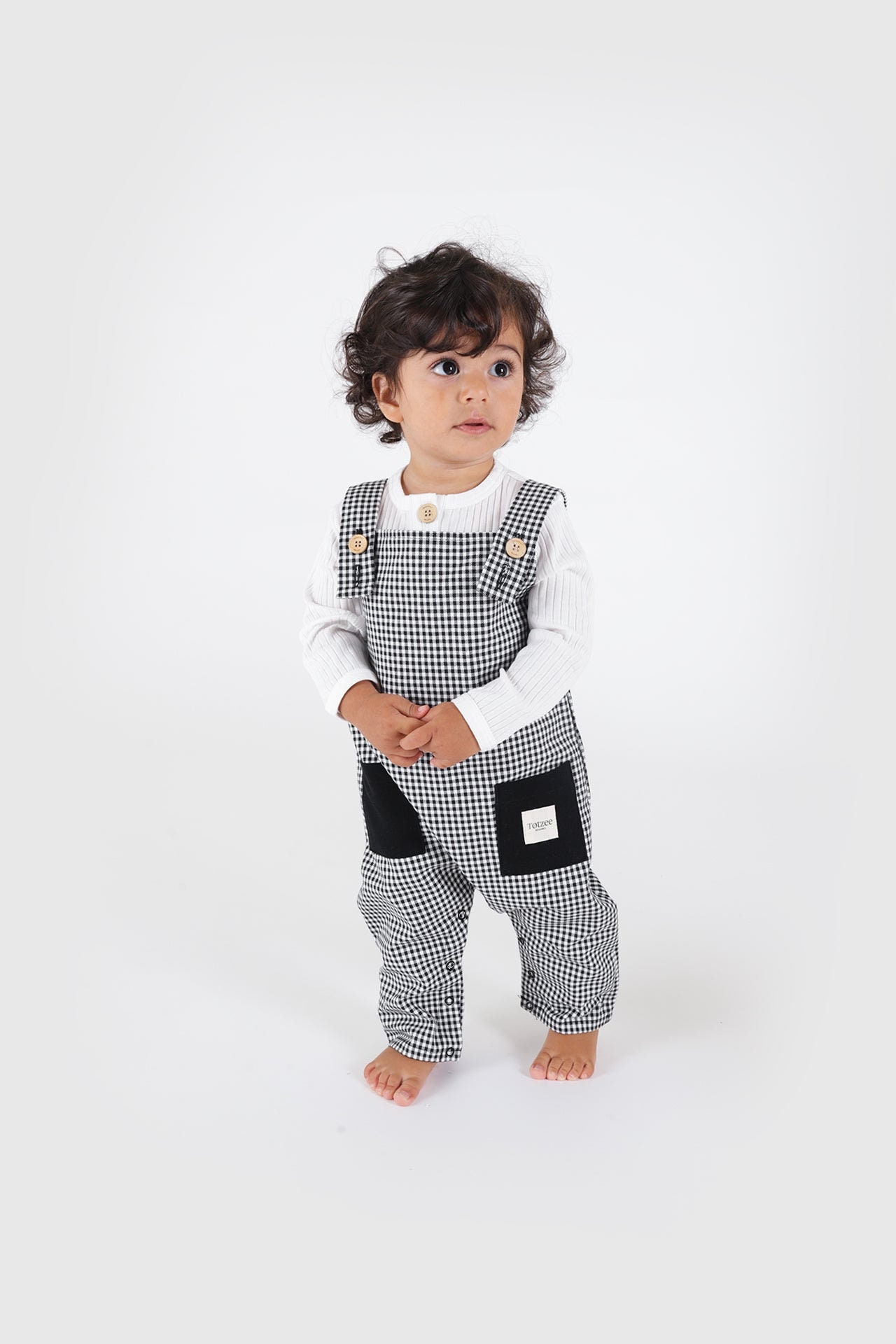 Totzee Overall Mini Plaid Black & White – Sophisticated Warmth for Little Explorers
