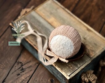 Arlow Newborn Bonnet