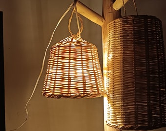 suspension en osier, lampe en rotin, abat-jour bohème, abat-jour fait main en bambou, lampe marocaine naturelle, lumière chaude respectueuse de l'environnement, décor de ferme des années 90