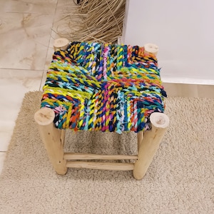 Tabouret fait main en bois massif, chaise pour enfants, décoration de chambre de bébé boucherouit corde multicolore
