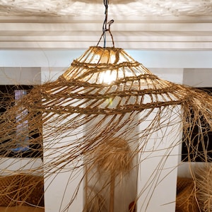 Suspension parasol en paille doum fibre naturelle tressée