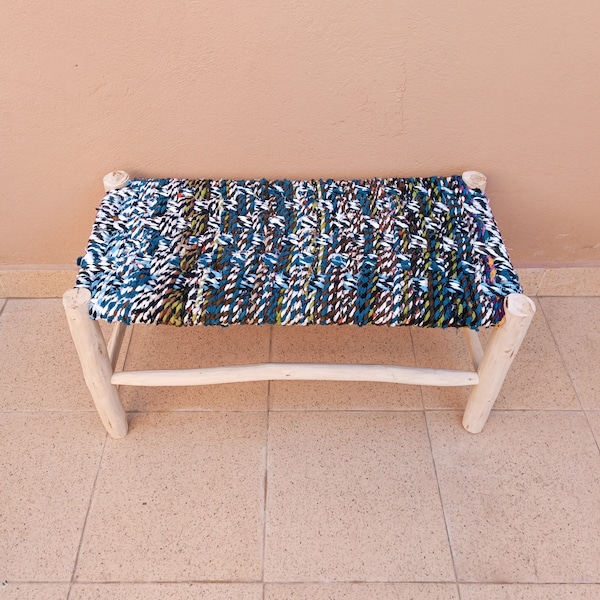 Banc en bois massif et tressage naturel « BOUCHERUIT », banc en rotin, banc en bois, banquette d'entrée, tabouret naturel, décor marocain.