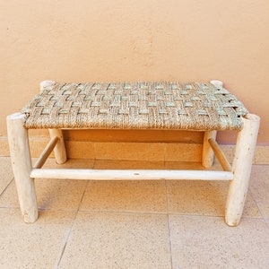 Banc en bois massif et tressage naturel, banc en rotin, banc en bois, banc d&#39;entrée, tabouret naturel, décor marocain.