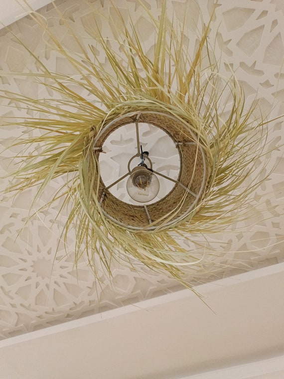 suspension artisanale écologique à franges - feuilles de palmier