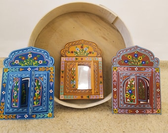 Specchio da parete marocchino dipinto a mano: decorazione arabesca colorata