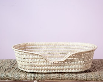Open weave straw PET Bed
