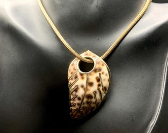 ヴィンテージ VTG カウリーシェルペンダントチョーカーネックレス 15