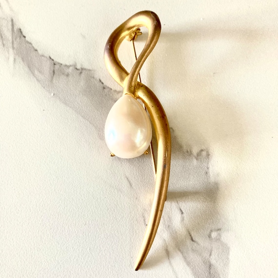 Vintage Vtg P.E.P. Erwin Abstract Faux Pearl Broo… - image 1