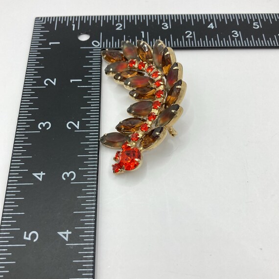 Vintage Vtg 1960’s Stylized Rhinestone Leaf Spray Brooch 2.7” Prong Set Red Brown Glass Stones Arch Semi Circle Pin View 3
