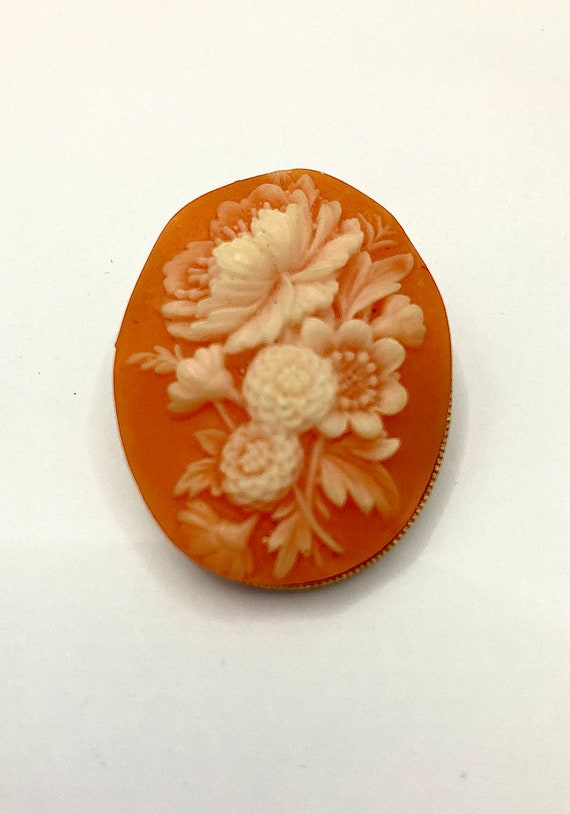 Vintage Vtg Resin Floral Cameo Brooch Soft Orange… - image 1