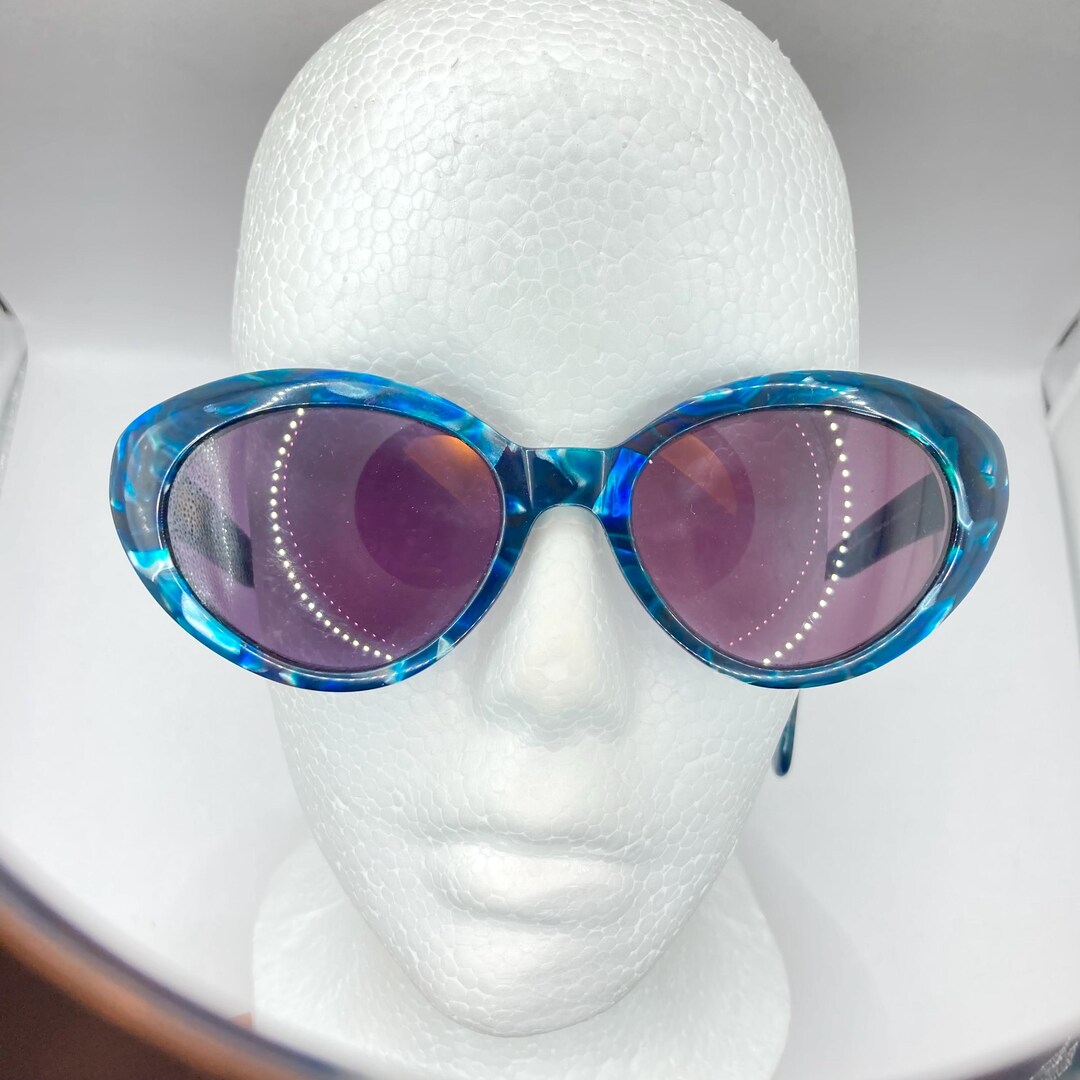 Dakota Smith blue/purple tortoiseshell sunglasses Vintage Vtg Dakota Smith Cat Eye Sunglasses Saturday Night  main image 2