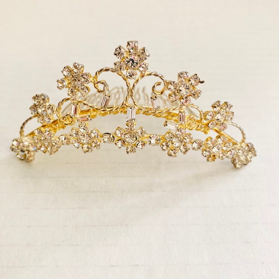 Vintage Vtg Crown Clear White Rhinestones Gold Si… - image 1