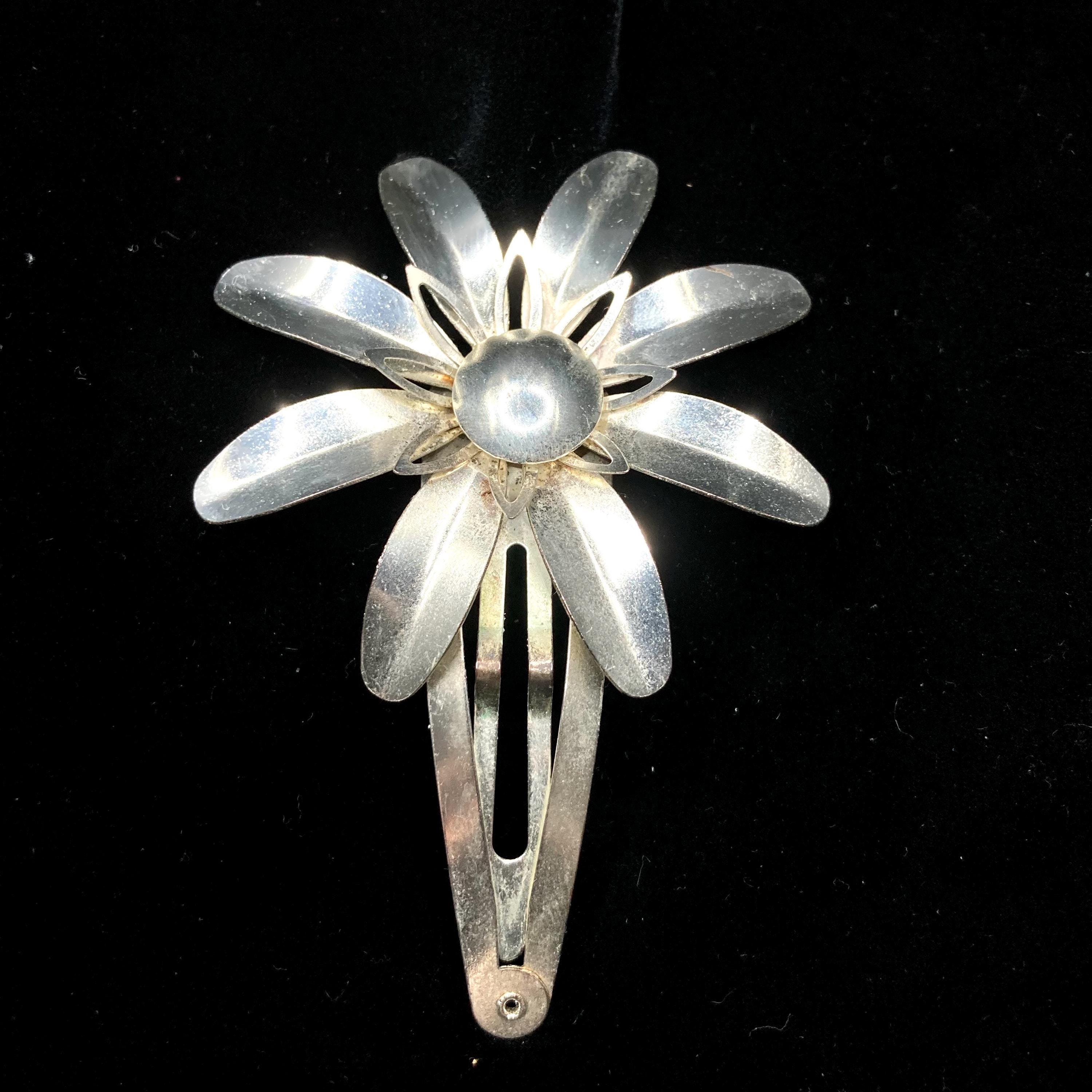 Vintage Vtg Silver Tone Daisy Flower Power Hair Barrette 
