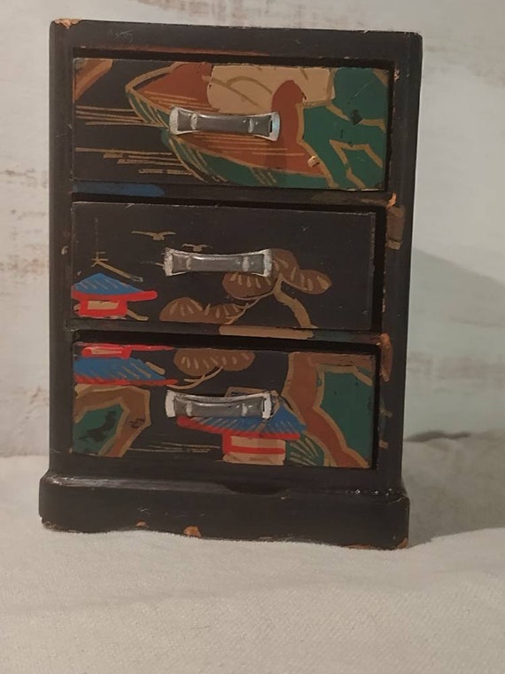 japanese box hand painted Gem