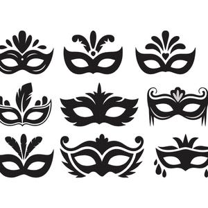 Puede incluir: Nueve máscaras de carnaval en blanco y negro con varios elementos decorativos. Las máscaras tienen diferentes formas y adornos, incluyendo plumas, diseños florales y curvas ornamentadas. Fondo blanco.