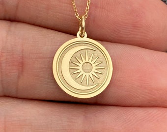 Zierliche 14k Solid Gold Mond und Sonne Anhänger Halskette